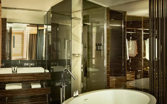 Two Bedroom Family Suite_6