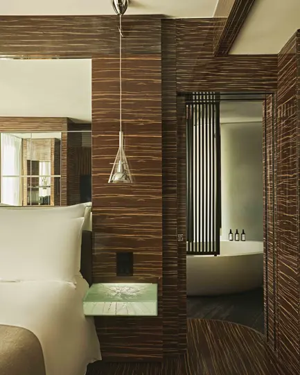 Deluxe Suite Castle View_5V